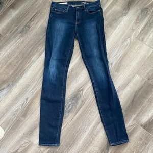 Gap 1969 Skinny Jeans